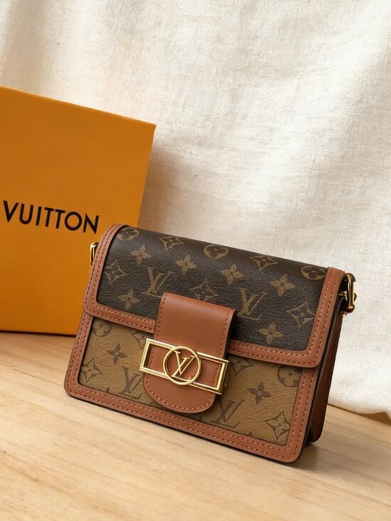 Louis Vuitton Handbags - Louis Vuitton Dauphine MM